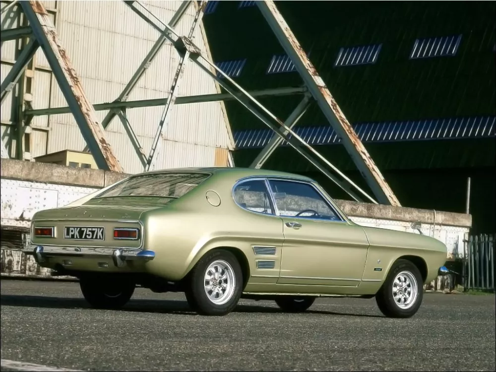 Автомобиль Ford Capri I Купе