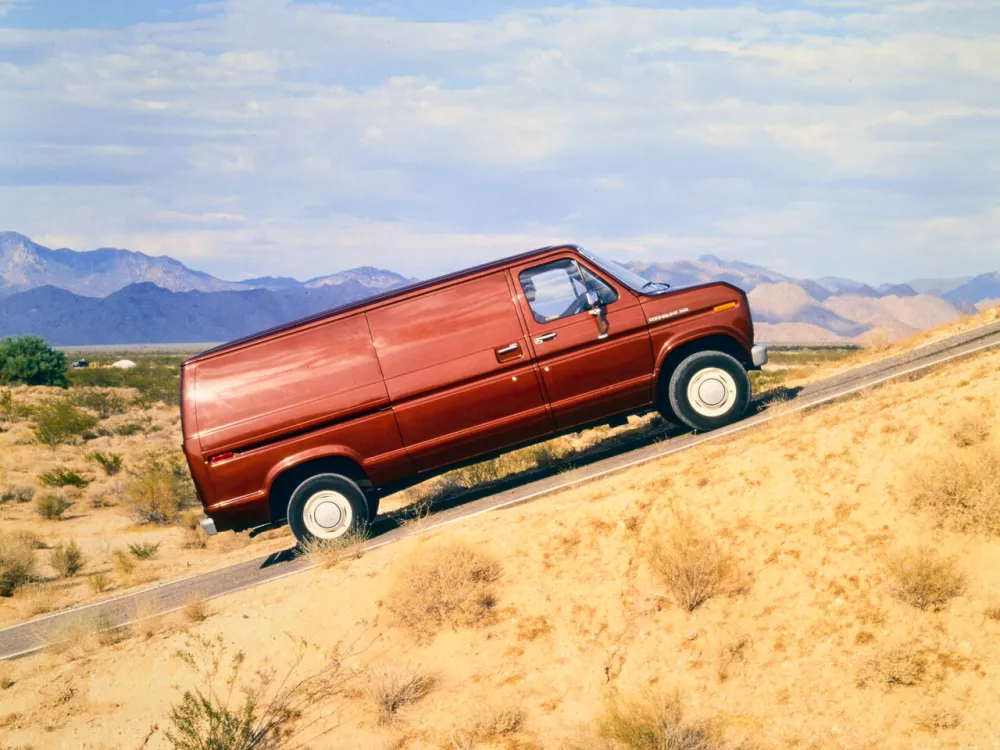 Автомобиль Ford Econoline III Фургон