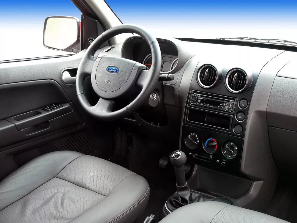 Автомобиль Ford EcoSport I Внедорожник (5 дверей)