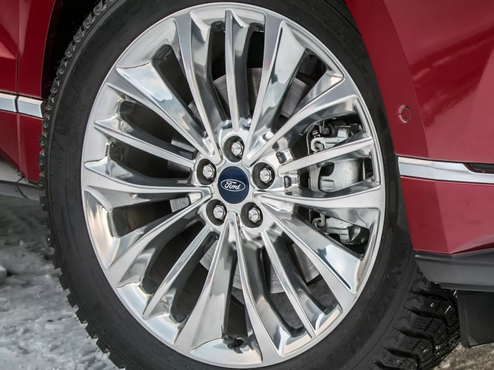 Автомобиль Ford Edge II Рестайлинг Внедорожник (5 дверей)