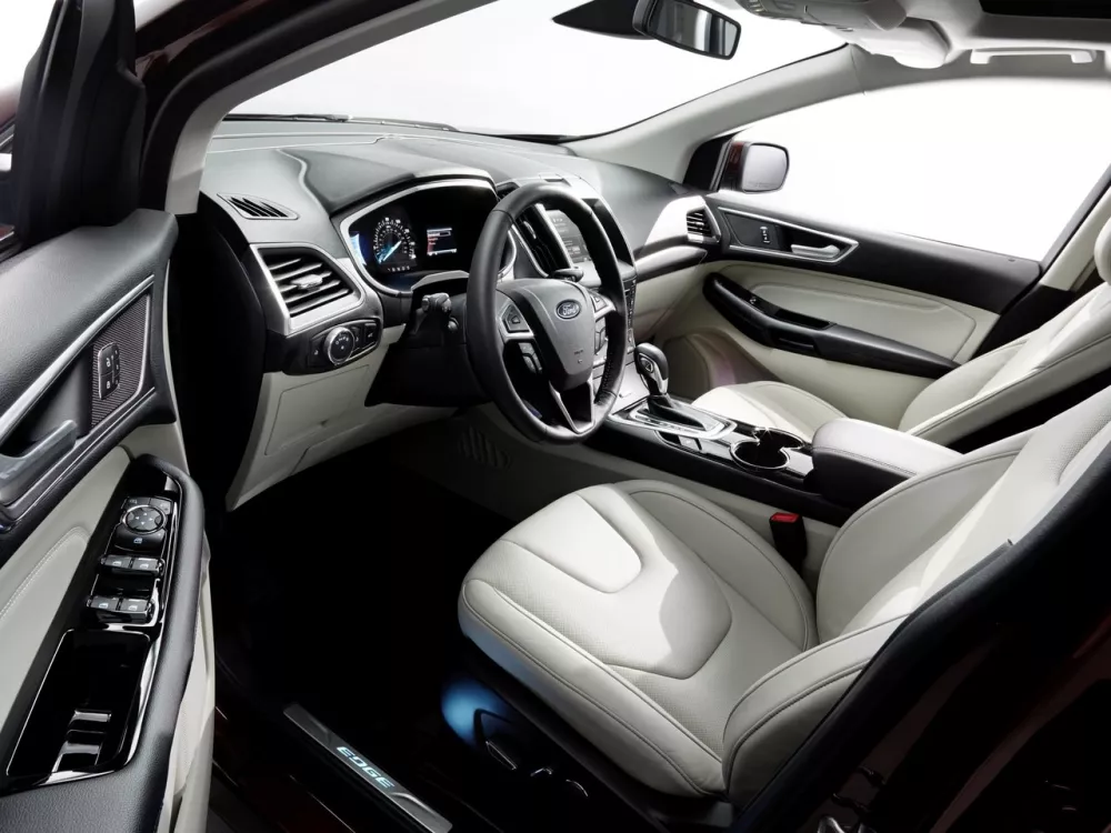Автомобиль Ford Edge II Внедорожник (5 дверей)
