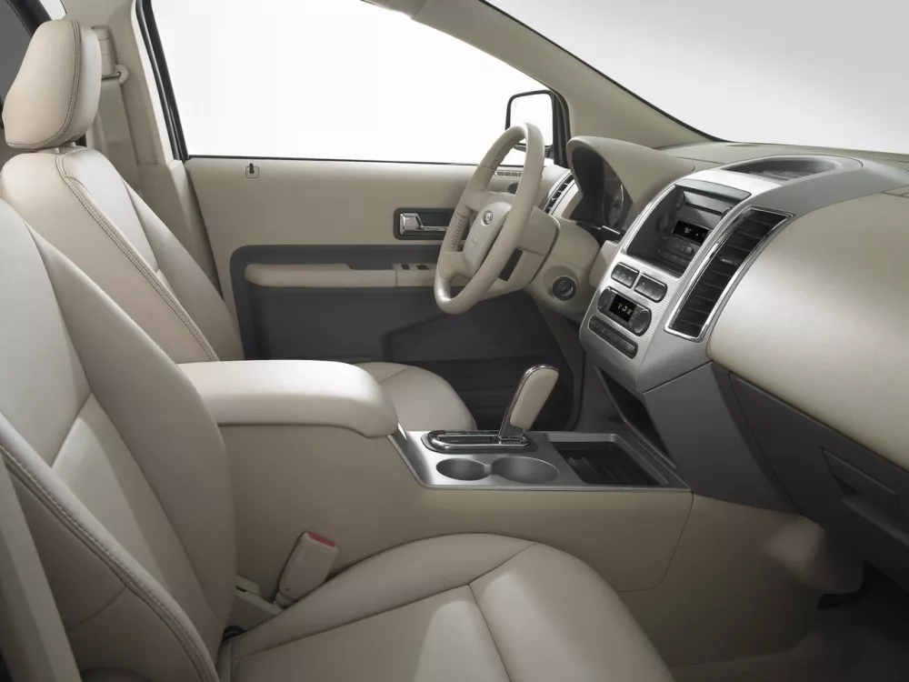 Автомобиль Ford Edge I Внедорожник (5 дверей)