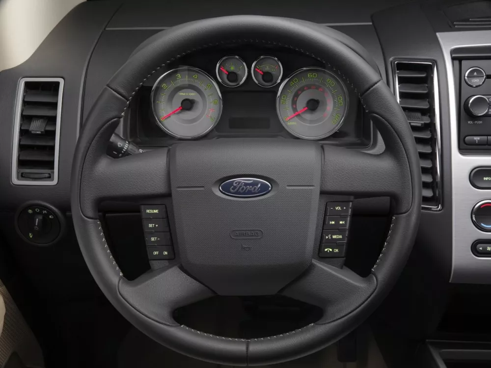 Автомобиль Ford Edge I Внедорожник (5 дверей)