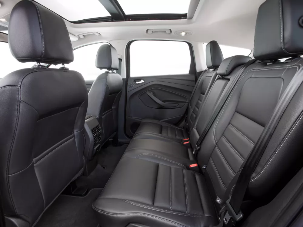Автомобиль Ford Escape III Рестайлинг Внедорожник (5 дверей)