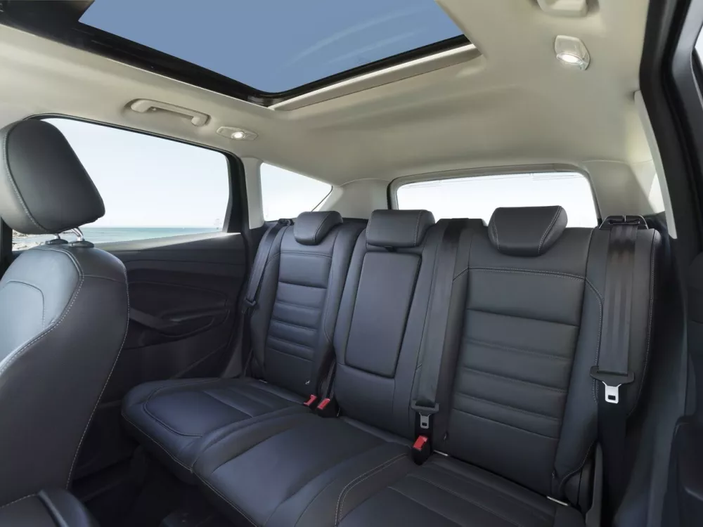 Автомобиль Ford Escape III Рестайлинг Внедорожник (5 дверей)