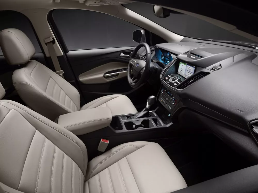 Автомобиль Ford Escape III Рестайлинг Внедорожник (5 дверей)