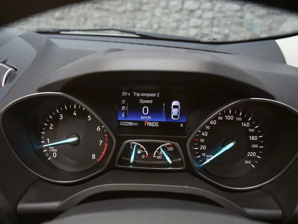 Автомобиль Ford Escape III Рестайлинг Внедорожник (5 дверей)
