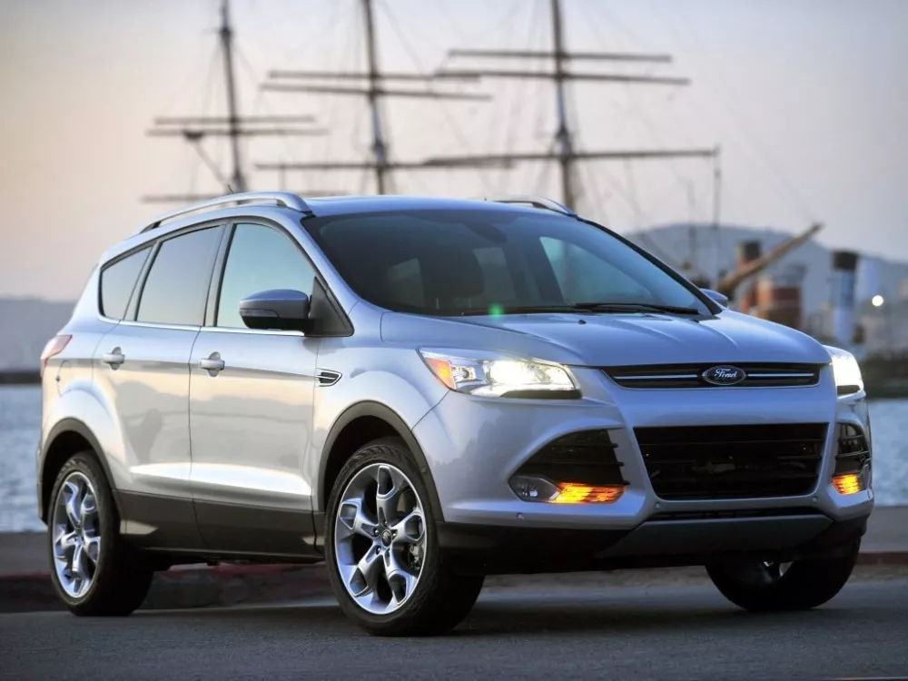 Автомобиль Ford Escape III Внедорожник (5 дверей)