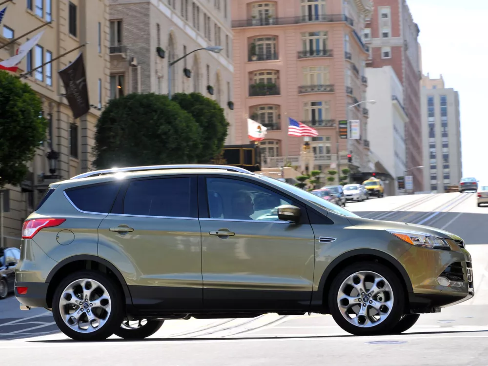 Автомобиль Ford Escape III Внедорожник (5 дверей)