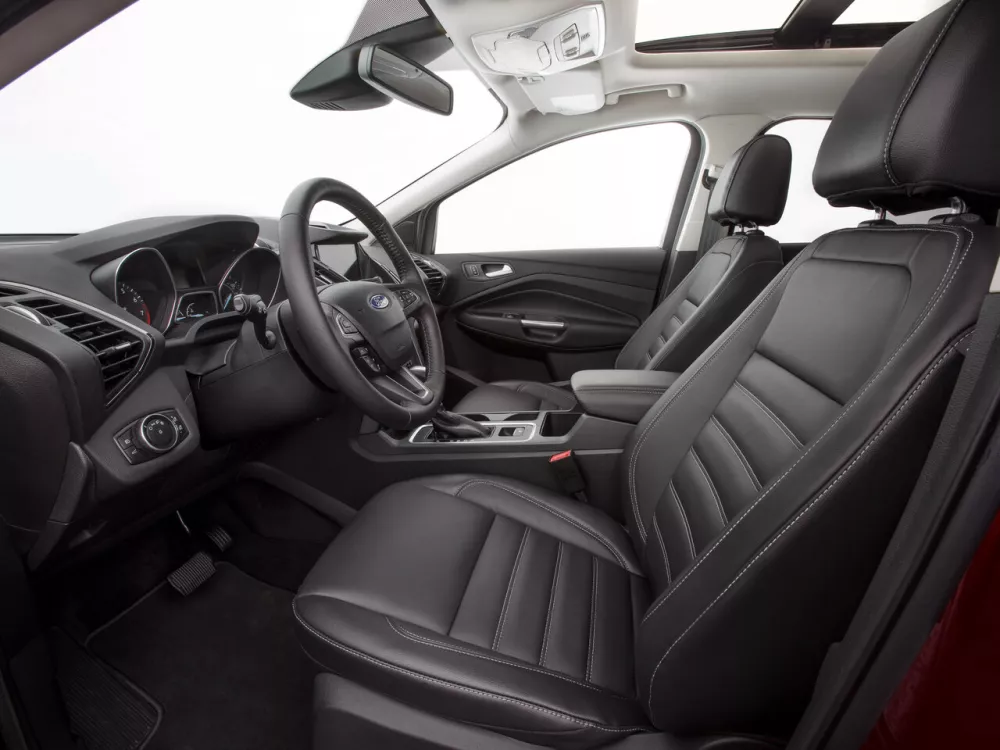 Автомобиль Ford Escape III Рестайлинг Внедорожник (5 дверей)