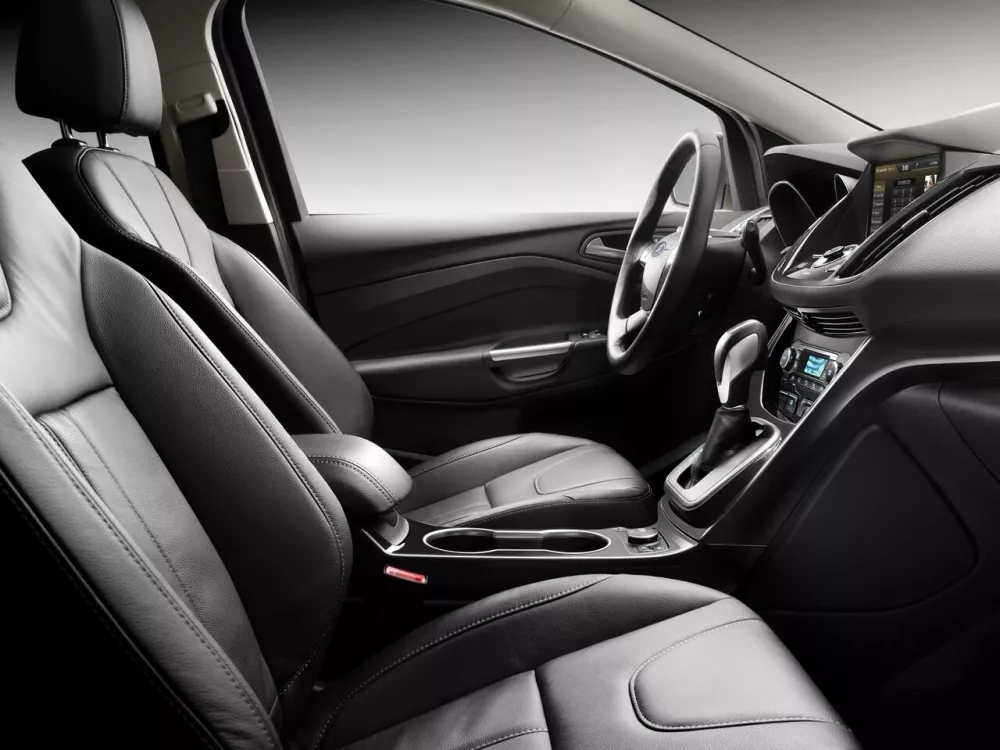 Автомобиль Ford Escape III Внедорожник (5 дверей)