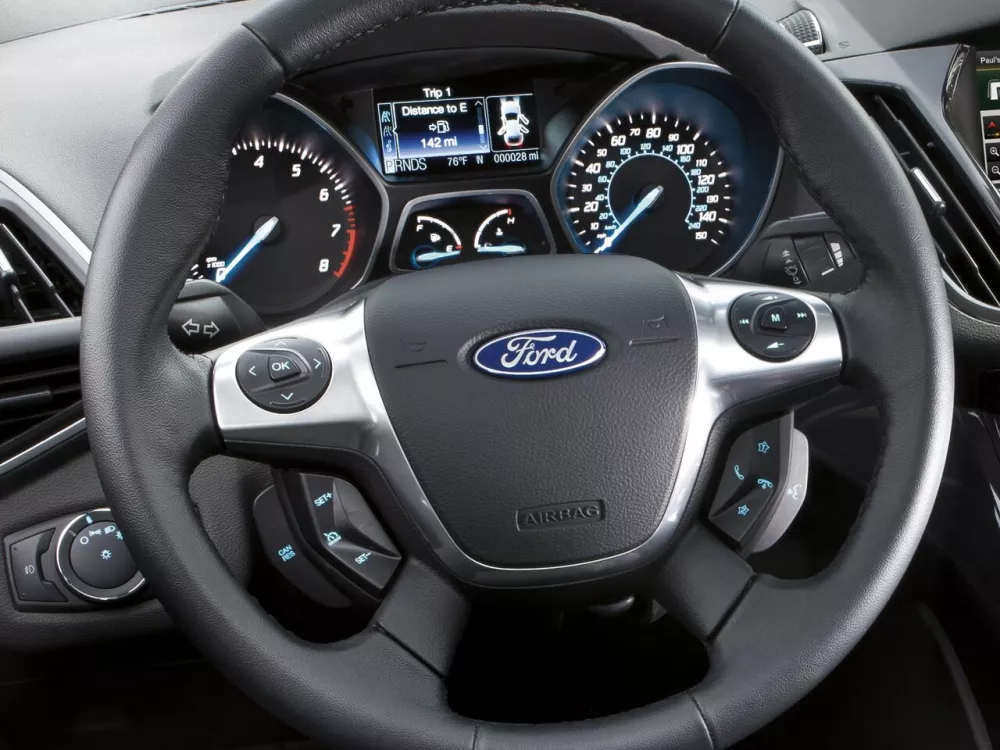 Автомобиль Ford Escape III Внедорожник (5 дверей)