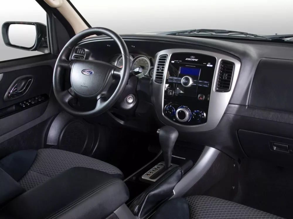 Автомобиль Ford Escape I Рестайлинг 2 Внедорожник (5 дверей)
