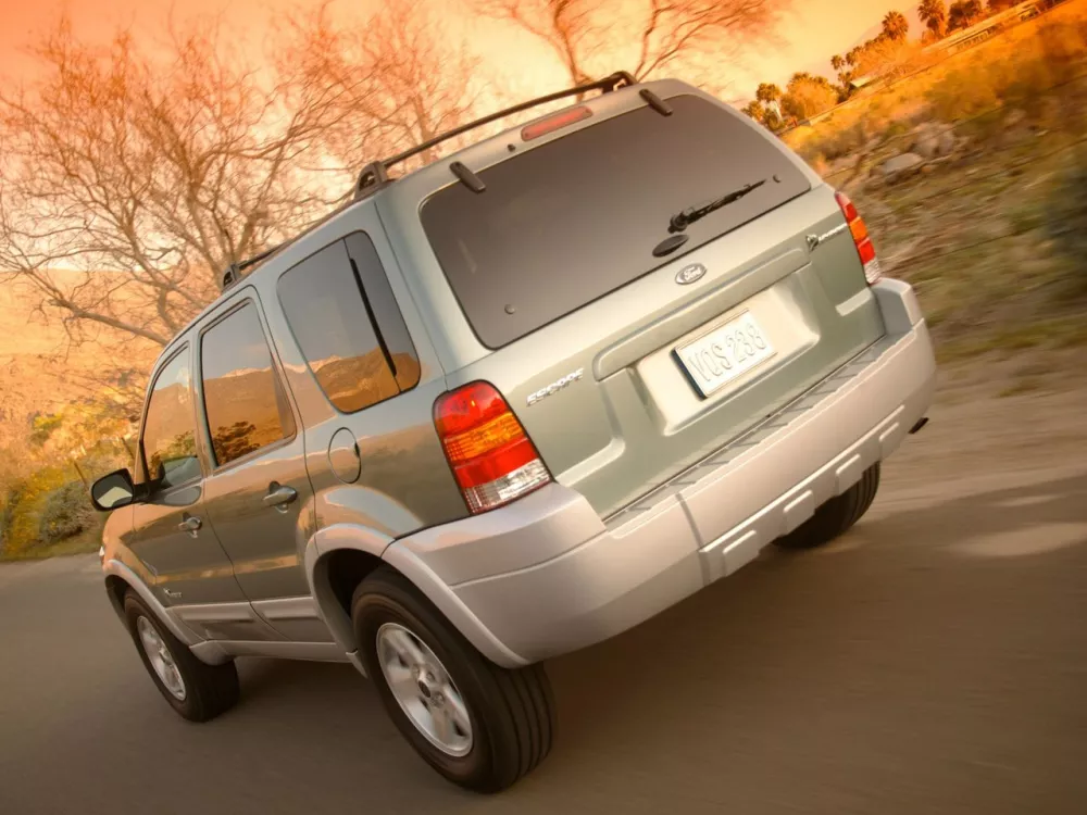 Автомобиль Ford Escape I Рестайлинг Внедорожник (5 дверей)