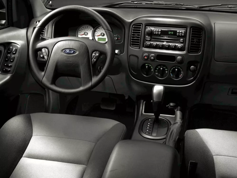 Автомобиль Ford Escape I Рестайлинг Внедорожник (5 дверей)