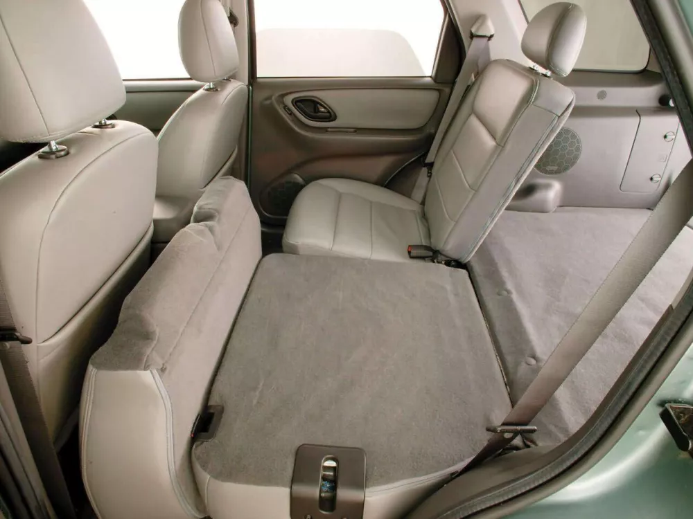 Автомобиль Ford Escape I Рестайлинг Внедорожник (5 дверей)