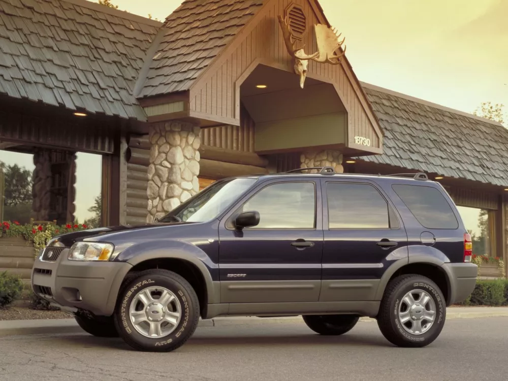 Автомобиль Ford Escape I Внедорожник (5 дверей)