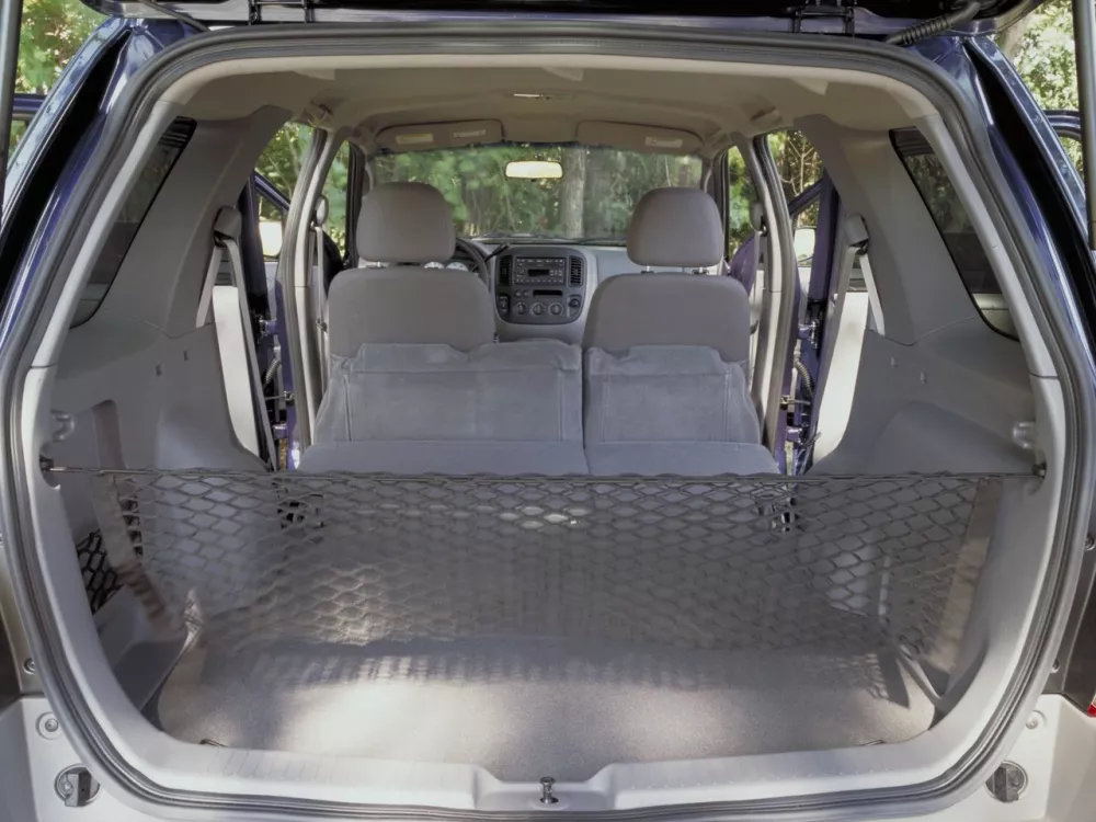 Автомобиль Ford Escape I Внедорожник (5 дверей)