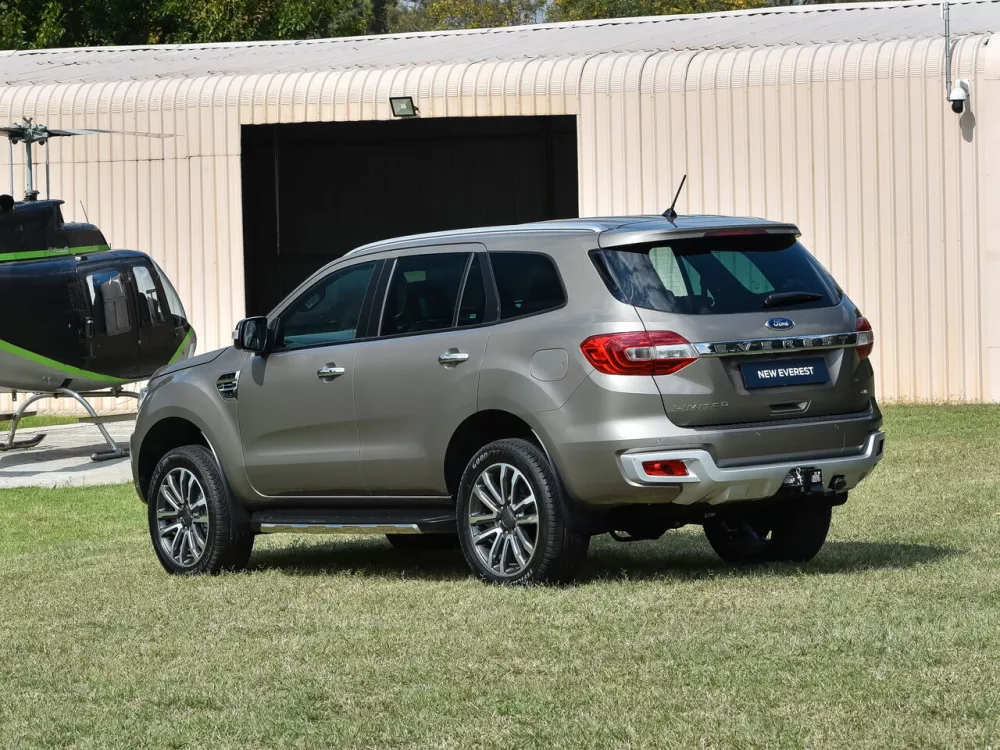 Автомобиль Ford Everest II Рестайлинг Внедорожник (5 дверей)