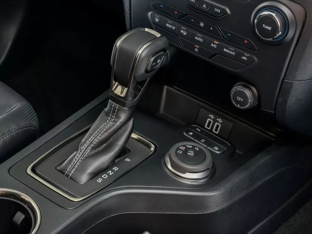 Автомобиль Ford Everest II Рестайлинг Внедорожник (5 дверей)