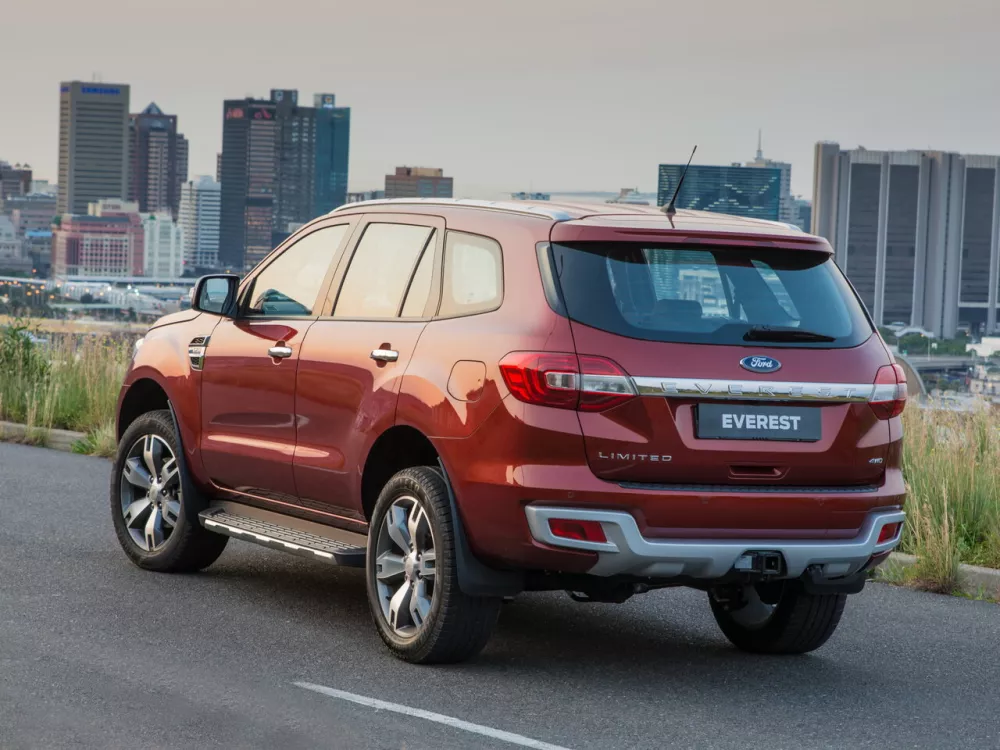 Автомобиль Ford Everest II Внедорожник (5 дверей)