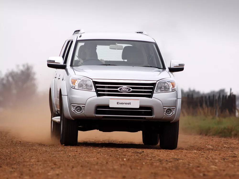 Автомобиль Ford Everest I Рестайлинг 2 Внедорожник (5 дверей)