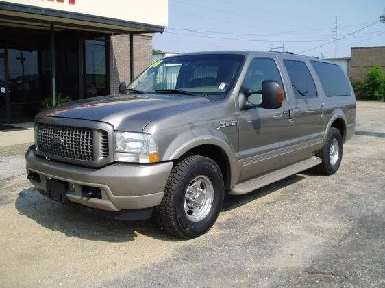 Автомобиль Ford Excursion Внедорожник (5 дверей)