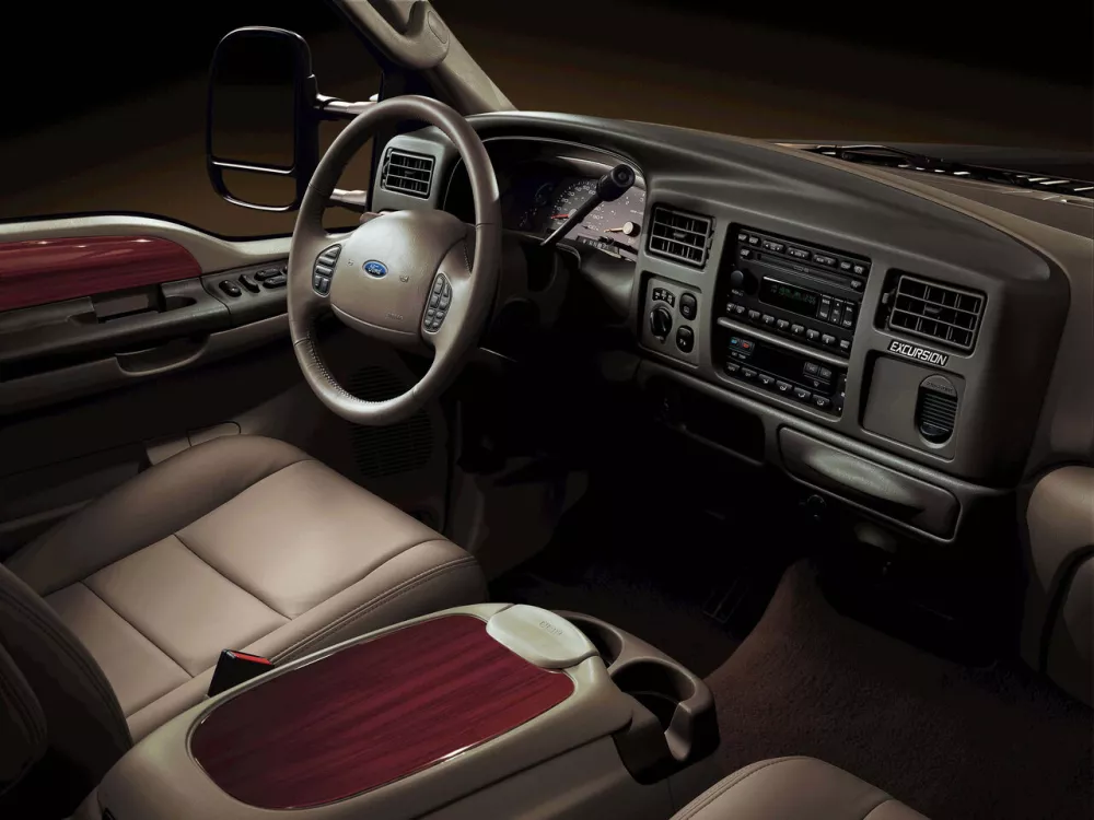Автомобиль Ford Excursion Внедорожник (5 дверей)