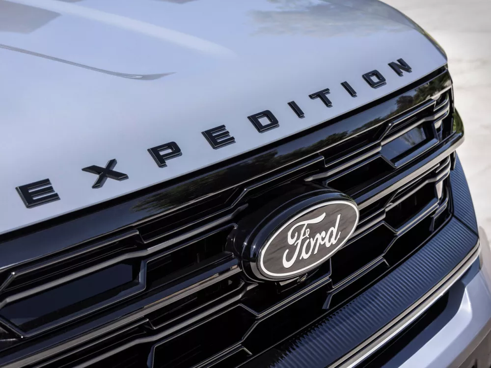 Автомобиль Ford Expedition V Внедорожник (5 дверей)