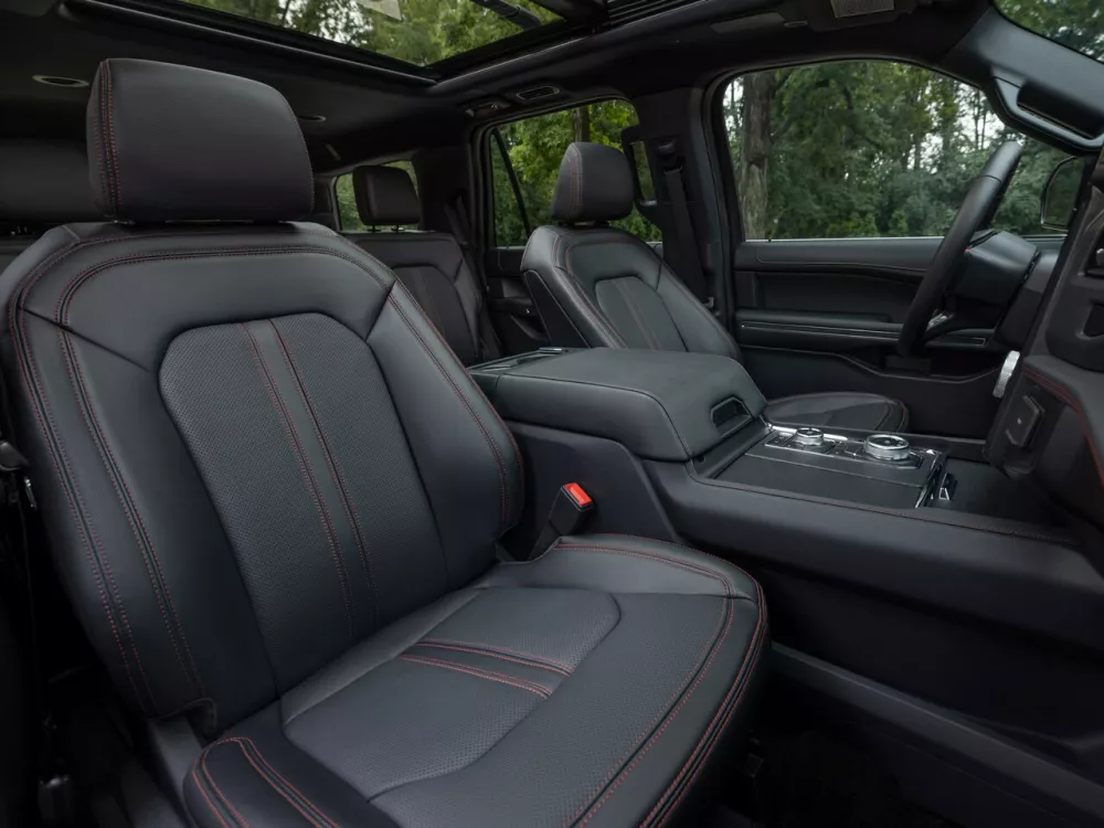 Автомобиль Ford Expedition IV Рестайлинг Внедорожник (5 дверей)