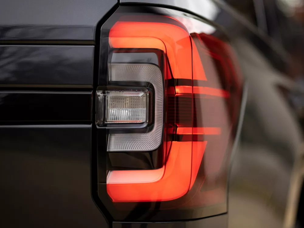 Автомобиль Ford Expedition IV Рестайлинг Внедорожник (5 дверей)