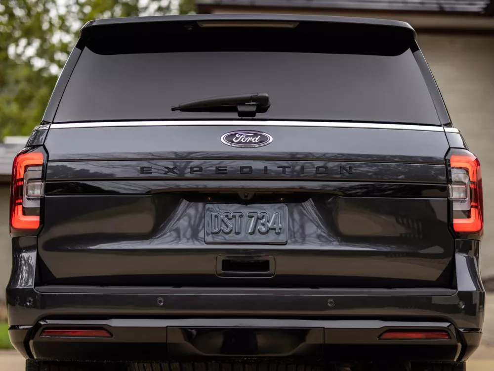 Автомобиль Ford Expedition IV Рестайлинг Внедорожник (5 дверей)
