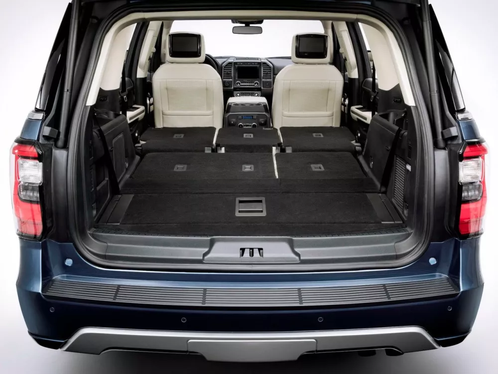 Автомобиль Ford Expedition IV Внедорожник (5 дверей)
