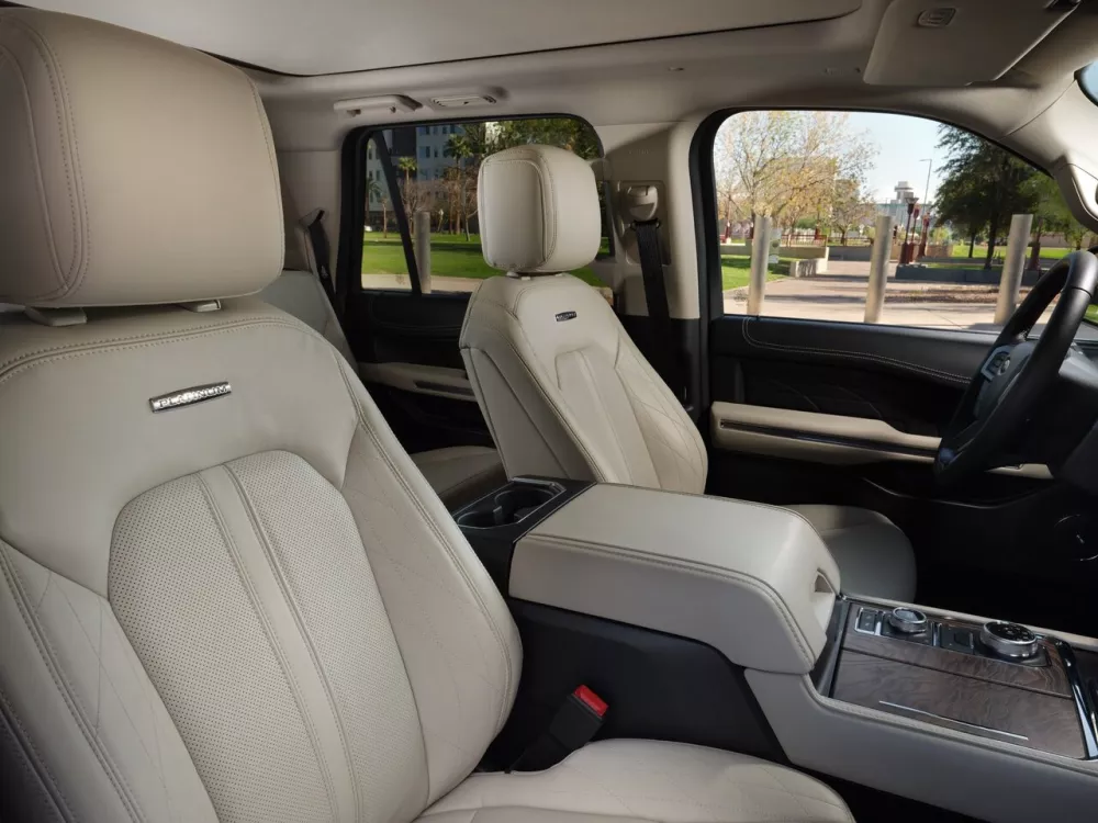 Автомобиль Ford Expedition IV Внедорожник (5 дверей) MAX