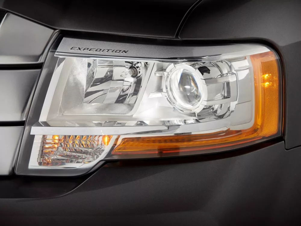 Автомобиль Ford Expedition III Рестайлинг Внедорожник (5 дверей)