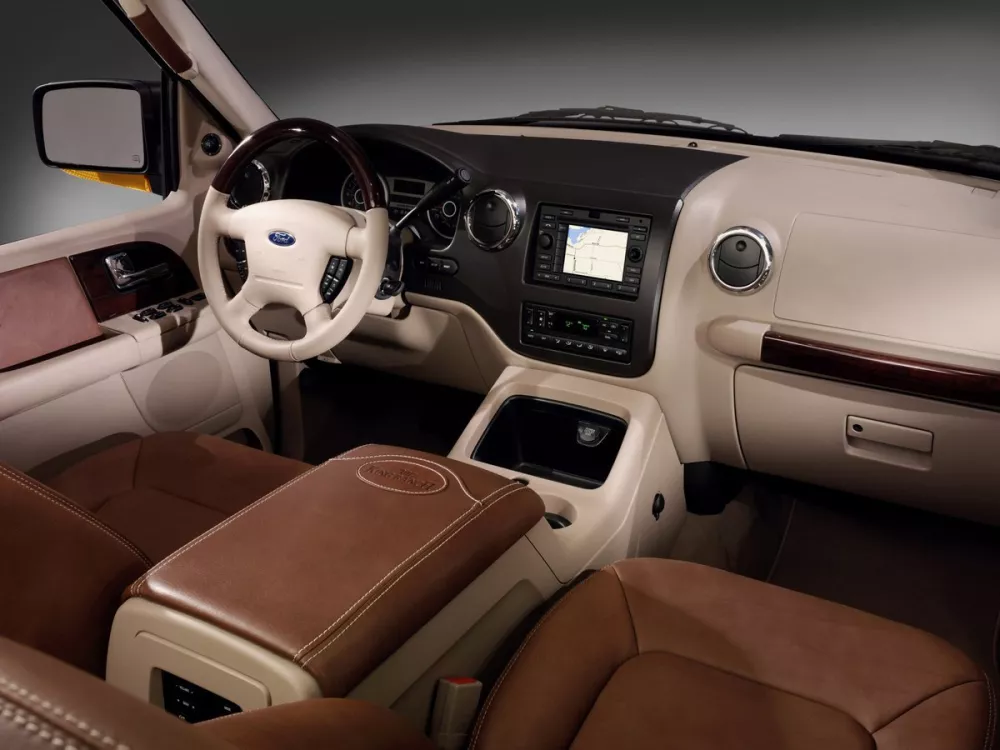 Автомобиль Ford Expedition II Внедорожник (5 дверей)