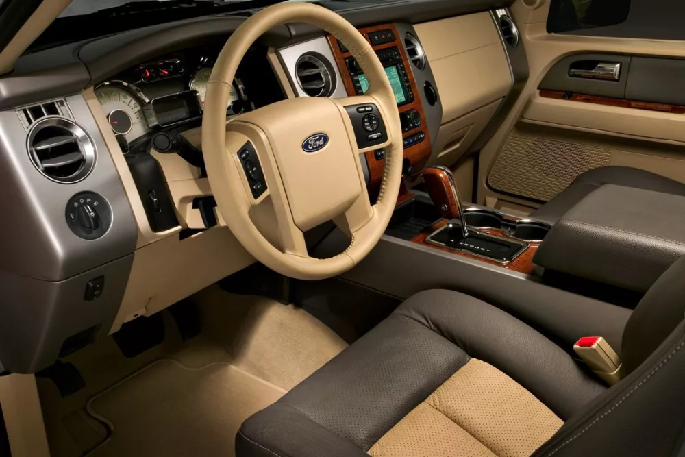 Автомобиль Ford Expedition III Внедорожник (5 дверей)
