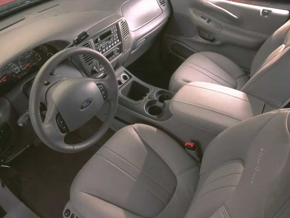 Автомобиль Ford Expedition I Внедорожник (5 дверей)