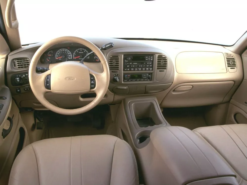 Автомобиль Ford Expedition I Внедорожник (5 дверей)