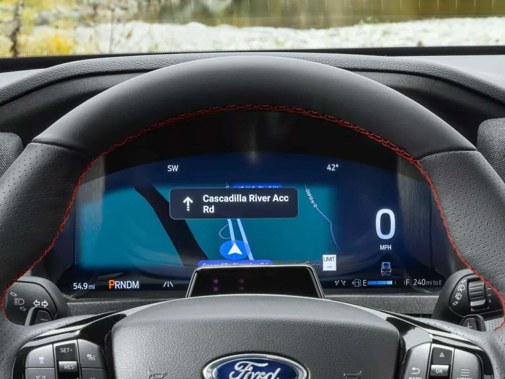 Автомобиль Ford Explorer VI Рестайлинг Внедорожник (5 дверей)