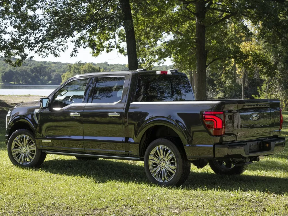 Автомобиль Ford F-150 XIV Рестайлинг Пикап Двойная кабина SuperCrew