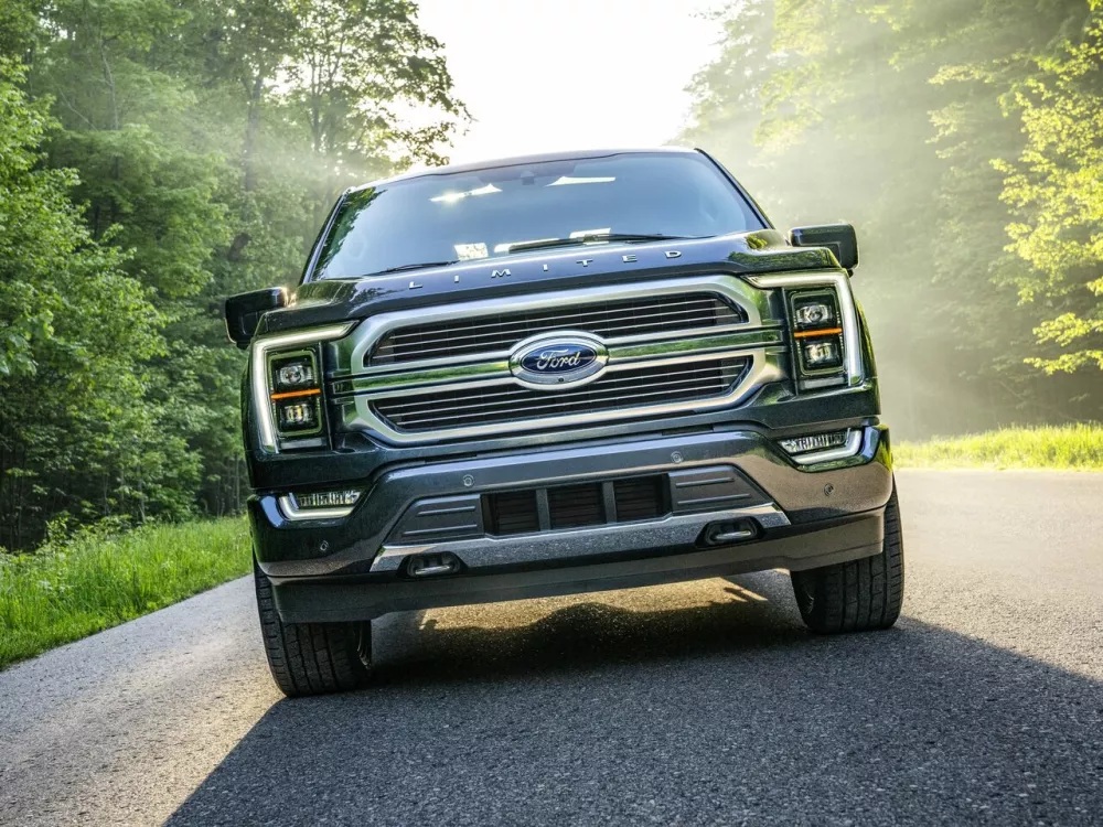 Автомобиль Ford F-150 XIV Пикап Двойная кабина SuperCrew