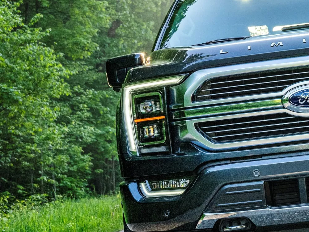 Автомобиль Ford F-150 XIV Пикап Двойная кабина SuperCrew