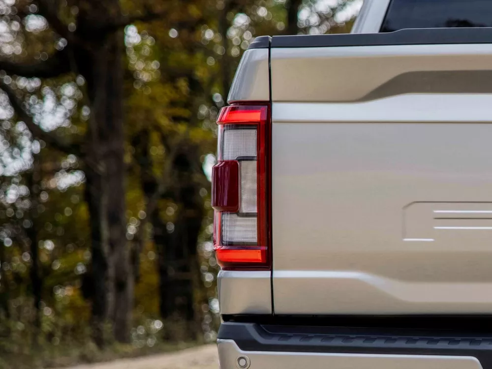 Автомобиль Ford F-150 XIV Пикап Двойная кабина SuperCrew