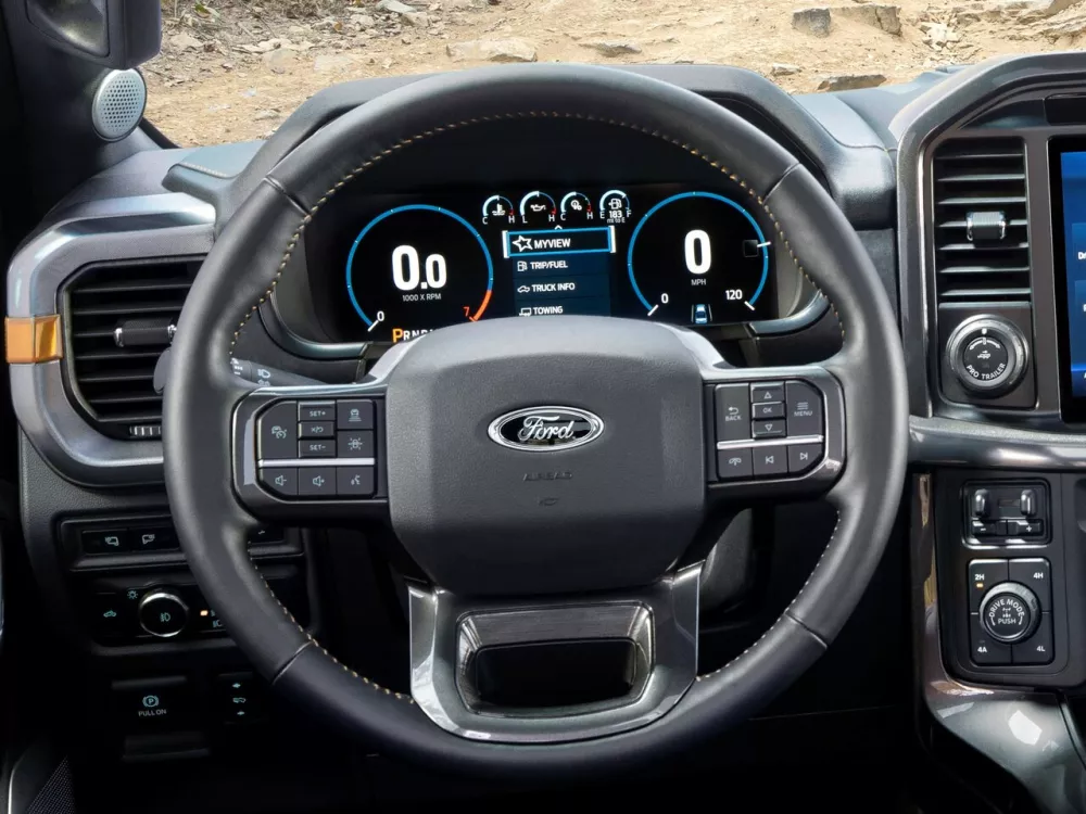 Автомобиль Ford F-150 XIV Пикап Одинарная кабина Regular Cab