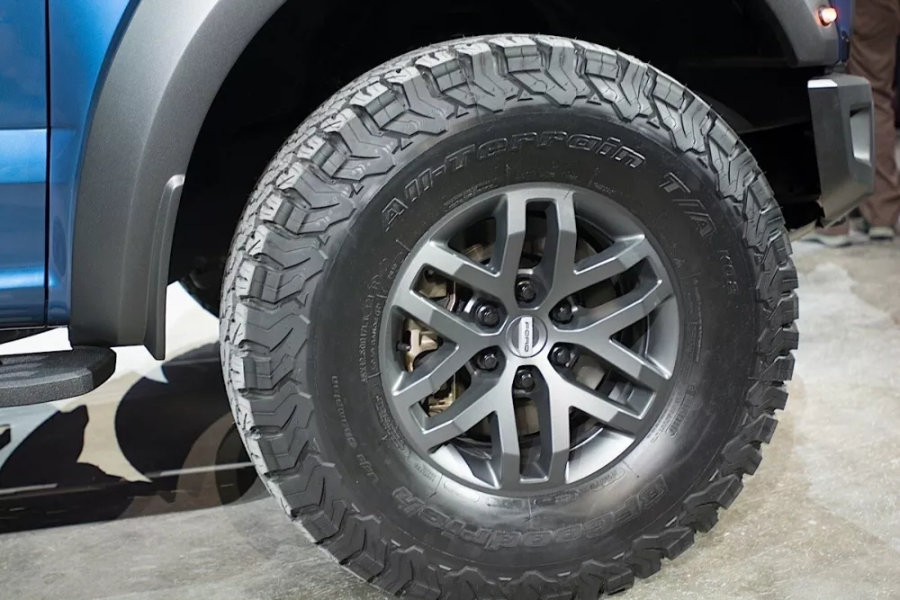 Автомобиль Ford F-150 XIII Пикап Полуторная кабина Raptor SuperCab
