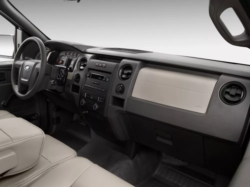 Автомобиль Ford F-150 XII Пикап Одинарная кабина