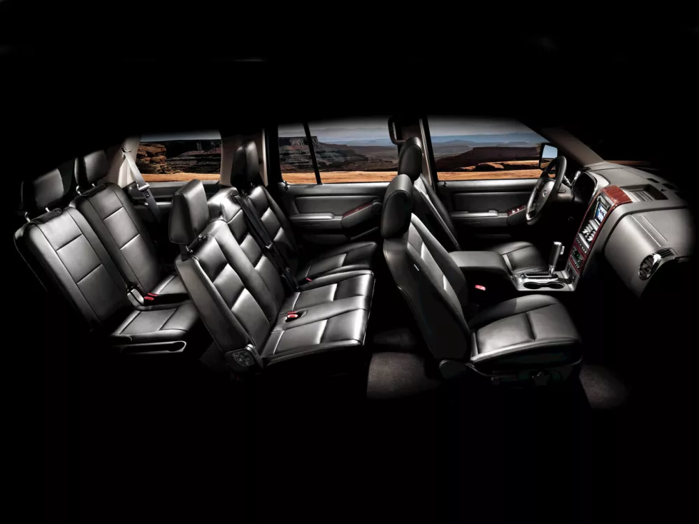 Автомобиль Ford Explorer IV Внедорожник (5 дверей)
