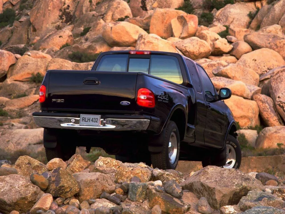 Автомобиль Ford F-150 X Пикап Полуторная кабина