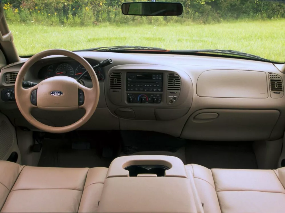 Автомобиль Ford F-150 X Пикап Полуторная кабина